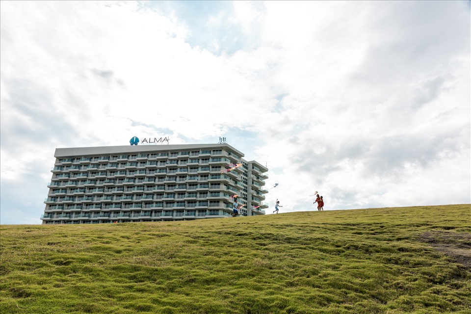 ALMA đang vận hành mô hình sở hữu kỳ nghỉ. Đối cỏ ALMA dành cho những buổi chiều của cả gia đình.