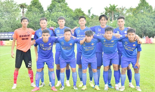 Đội Vĩnh Long củng cố lực lượng, quyết tâm giành vé thăng hạng lên hạng Nhất 2021. Ảnh: Dương Thu.