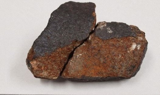 Những mảnh thiên thạch đầu tiên đã được tìm thấy ở Funabashi, tỉnh Chiba, phía đông thủ đô Tokyo. Ảnh: Mainichi
