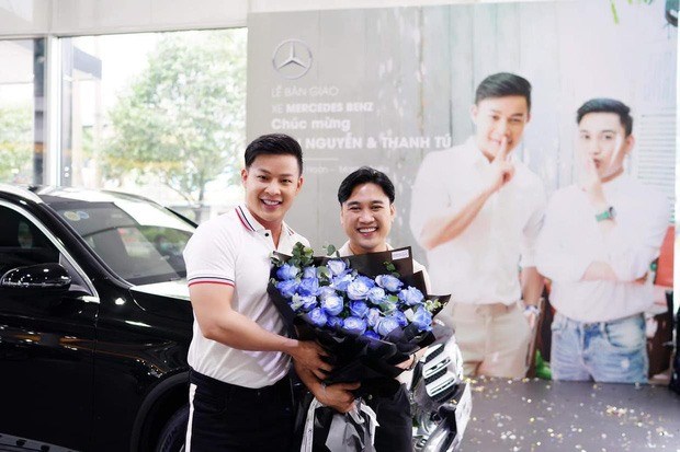 Don Nguyễn được bạn trai tặng xế hộp 2 tỉ nhân kỉ niệm 10 năm quen nhau