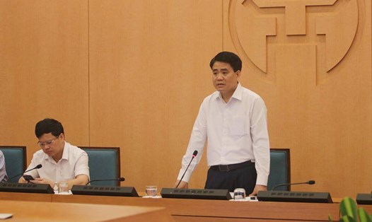 Chủ tịch UBND Thành phố Hà Nội Nguyễn Đức Chung thông tin về tình hình dịch bệnh COVID-19 tại Hà Nội. Ảnh: Phú Khanh