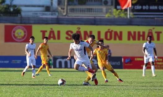 Trận đấu giữa Thanh Hoá và Hoàng Anh Gia Lai ở vòng 11 V.League 2020. Ảnh: VPF