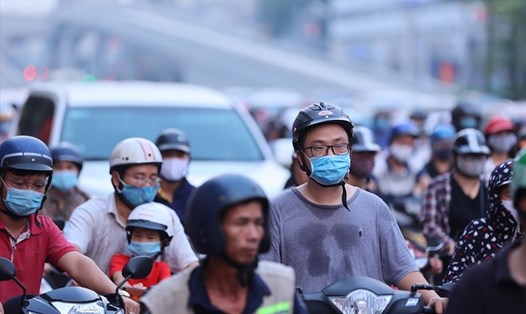 Nhiều người dân ở Hà Nội cảm thấy mệt mỏi khi tình trạng ùn tắc giao thông xảy ra hằng ngày. Ảnh: Tùng Giang