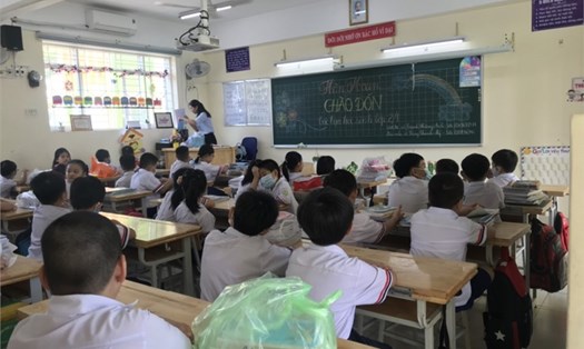 Học sinh trường Tiểu học Bình Trưng Đông (quận 2, TPHCM) trong ngày khai giảng. Ảnh: Website nhà trường