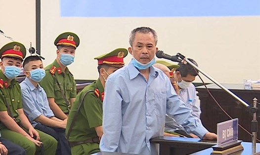 Bị cáo Lê Đình Công - người bị cáo buộc chủ mưu trong vụ án chống đối khiến 3 cảnh sát hy sinh ở Đồng Tâm. Ảnh: Việt Trung.