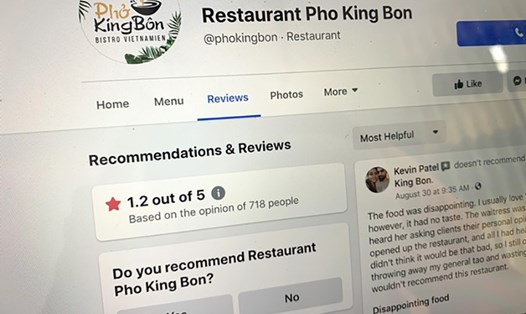 Sau khi bị hàng loạt đánh giá 1 sao, website của Phở King Bôn đã ẩn phần đánh giá sao và dịch vụ online. Ảnh chụp màn hình.