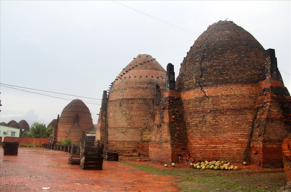 Ghé thăm "vương quốc" gạch, gốm ở Vĩnh Long