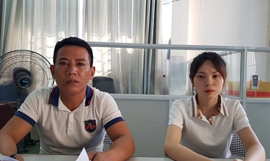 Vợ chồng anh Sơn - chị Loan đến văn phòng Báo Lao Động kêu cứu vì khoản vay 1,2 tỉ từ BIDV. Ảnh: Quang Đại