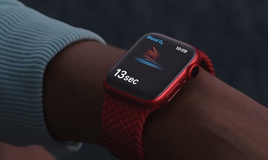Apple Watch Series 6 phiên bản màu đỏ hoàn toàn mới. Nguồn: Apple.