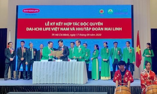 Dai-ichi Life Việt Nam và HHI/Tập đoàn Mai Linh ký kết Hợp tác độc quyền