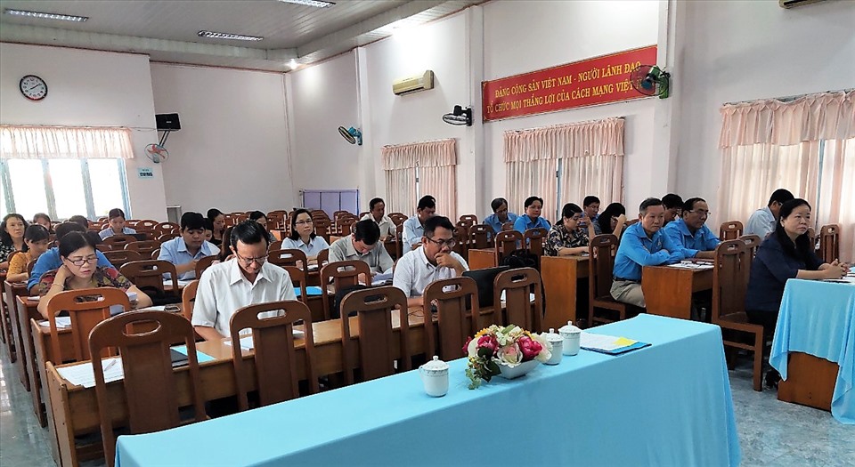 Quang cảnh lớp tập huấn nghiệp vụ tài chính CĐ và triển khai công tác truyền thông CĐ. Ảnh: C.T.V