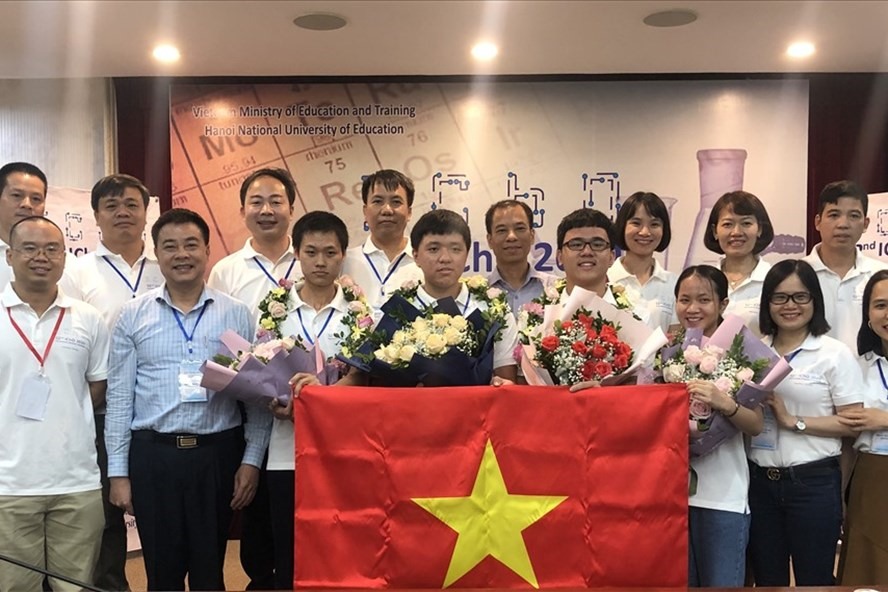 Tất cả học sinh Việt Nam tham dự Olympic Hoá học quốc tế năm 2020 đều đạt huy chương vàng. Ảnh: Bộ GDĐT