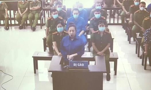 TAND Thái Bình xét xử vụ vợ Đường Nhuệ và 4 cán bộ tỉnh Thái Bình thao túng đấu giá đất. Ảnh MD