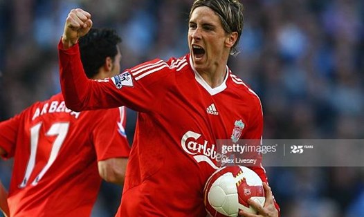 Fernando Torres có những năm tháng tươi đẹp cùng Liverpool nhưng khi anh rời đi đã bị cổ động viên xem là kẻ phản bội. Ảnh: Getty.