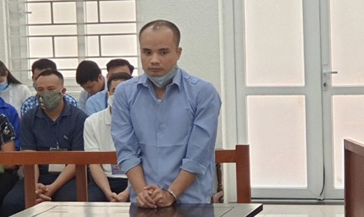 Triệu Quang Trịnh - bị cáo sát hại chủ nợ, tại phiên toà sơ thẩm. Ảnh: V.Dũng.