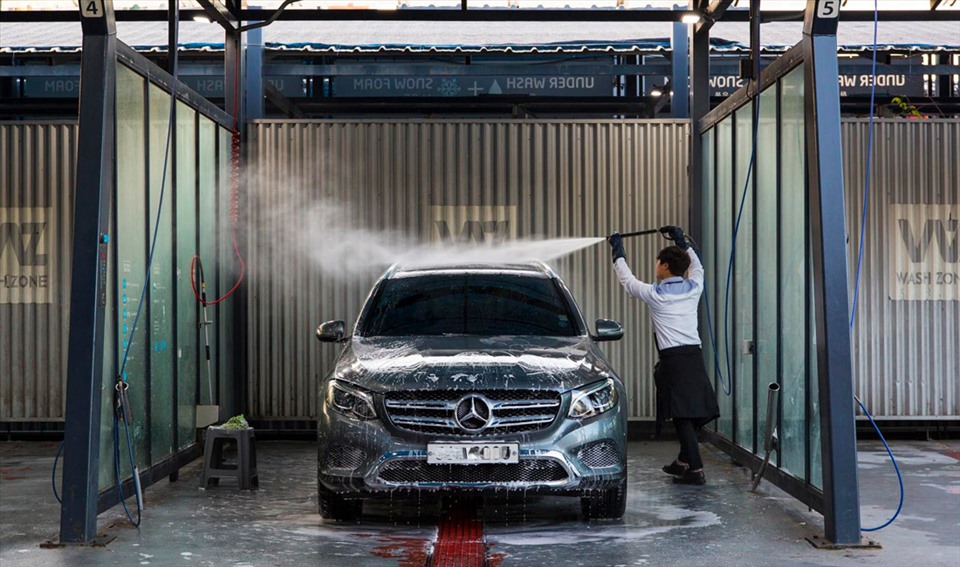 Các bước thực hiện ảnh rửa xe ô tô đơn giản và tiện lợi nhất