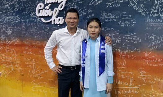 Nguyễn Hồng Phúc Nguyên là cô nữ sinh đỗ thủ khoa của Tổ hợp Khoa học xã hội tại Đà Nẵng với điểm số 56,5/60. Ảnh: NVCC