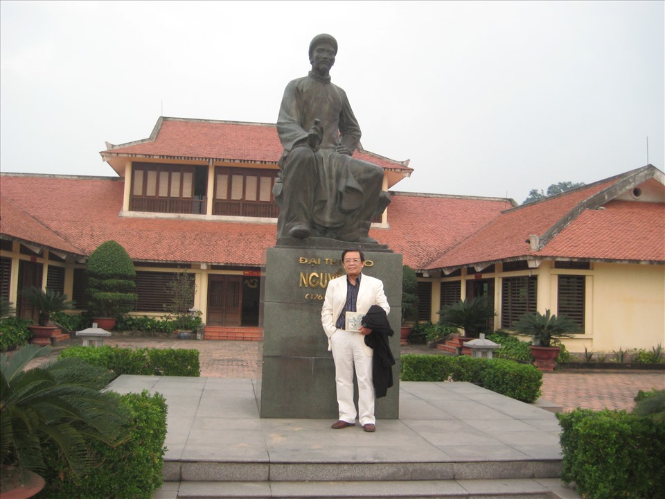 Học giả xứ Nghệ đưa “Truyện Kiều” đến trời Âu