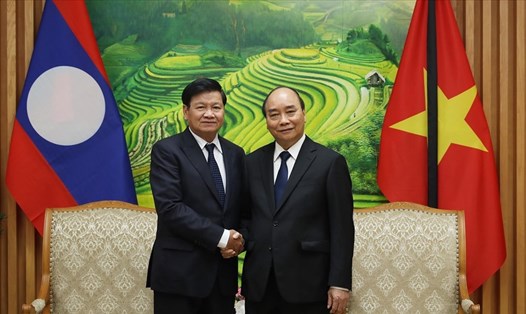 Thủ tướng Nguyễn Xuân Phúc tiếp Thủ tướng Lào Thongloun Sisoulith ngày 14.8.2020 tại Hà Nội. Ảnh: TTXVN