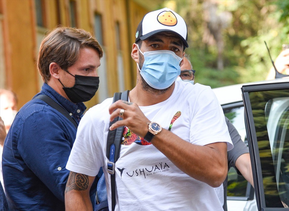 Luis Suarez đã gian lận trong bài kiểm tra tiếng Ý? Ảnh: Getty Images Luis Suarez đã gian lận trong bài kiểm tra tiếng Ý? Ảnh: Getty Images