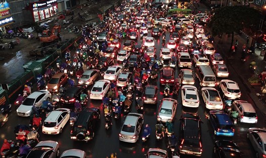 Cảnh ùn tắc kinh hoàng chiều tối hôm 23.9 tại Hà Nội. Ảnh VOV GT