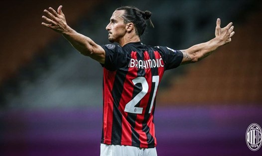 Zlatan Ibrahimovic là cầu thủ đầu tiên ghi 50 bàn thắng cho cả AC Milan và Inter Milan. Ảnh: AC Milan