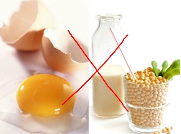 Nhiều lời khuyên cho rằng, không nên ăn trứng với uống sữa đậu nành cùng lúc. Ảnh nguồn: Mnet.