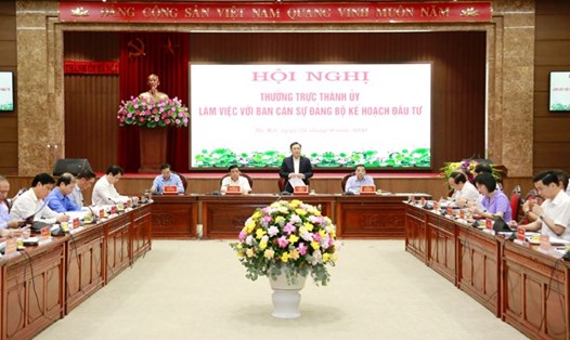 Bí thư Thành ủy Hà Nội Vương Đình Huệ phát biểu khai mạc hội nghị. Ảnh: Hanoi.gov