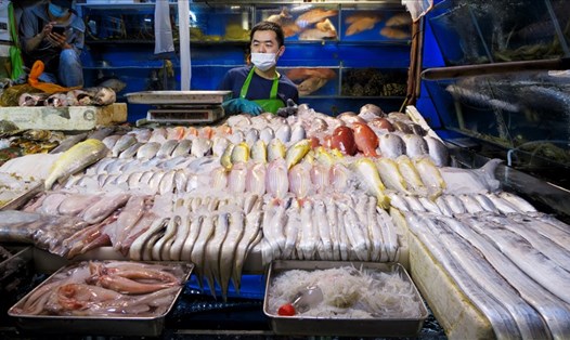 Một khu chợ hải sản ở Bắc Kinh, Trung Quốc. Ảnh: Reuters.