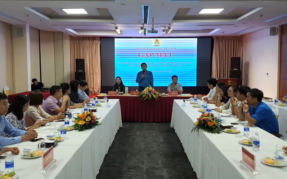 Ông Vũ Minh Đức phát biểu tại buổi gặp mặt. Ảnh Ngọc Anh.