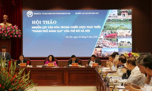 Hội thảo Nguồn lực văn hóa trong chiến lược phát triển "Thành phố sáng tạo" của Thủ đô Hà Nội. Ảnh: Lan Nhi