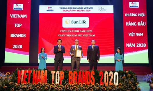 Sun Life Việt Nam nhận danh hiệu.