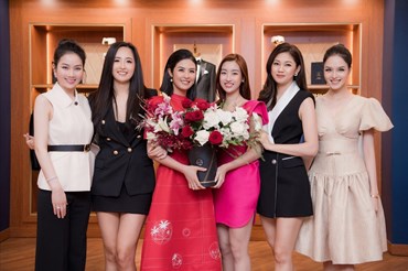 Dàn mỹ nhân đến chúc mừng Hoa hậu Ngọc Hân. Ảnh: Vũ Toàn, Huy Nguyễn.