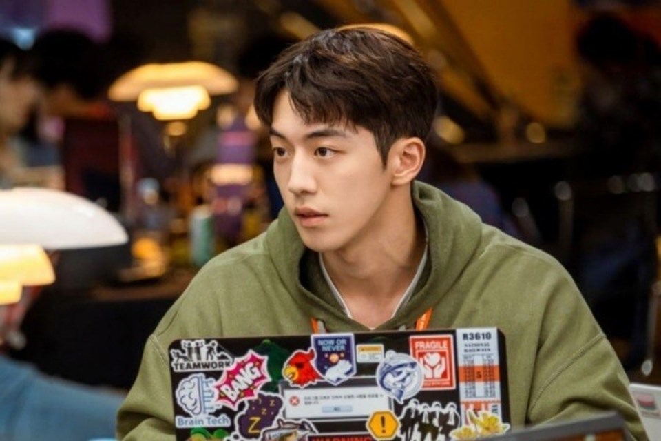 Nam Joo Hyuk nên duyên cùng Suzy trong phim về đề tài khởi nghiệp. Ảnh chụp màn hình. Nam Joo Hyuk nên duyên cùng Suzy trong phim về đề tài khởi nghiệp. Ảnh chụp màn hình.