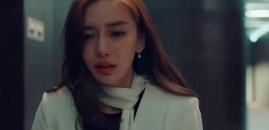 Angelababy tâm sự bị stress vì những lời ác ý của cư dân mạng. Ảnh: Cắt phim