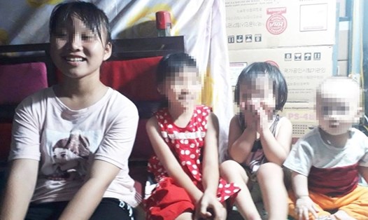 Nữ sinh Phạm Thị Xuân (ngoài cùng bên trái) đã mất tích 4 ngày. Ảnh: Gia đình cung cấp