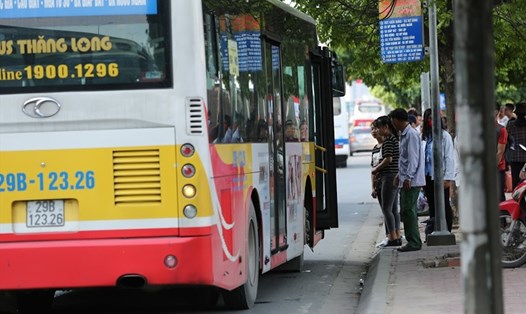 Hà Nội có 122 tuyến xe buýt. Ảnh: Hải Nguyễn