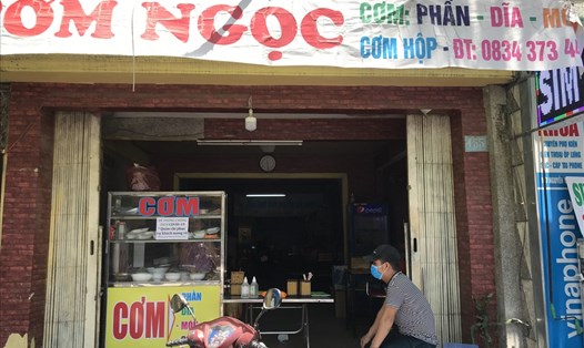 Các hàng quán tại Đà Nẵng mở cửa trở lại. Ảnh: Mai Hương