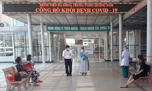 Thêm 19 bệnh nhân mắc COVID-19 ở Quảng Nam khỏi bệnh và được xuất viện. Ảnh: Chí Đại
