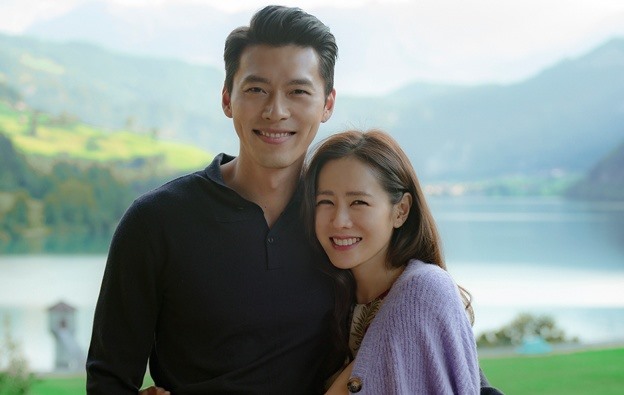 Bộ đôi Hyun Bin và Son Ye Jin bị bắt gặp hẹn hò sau nhiều lần phủ nhận. Ảnh cắt phim.