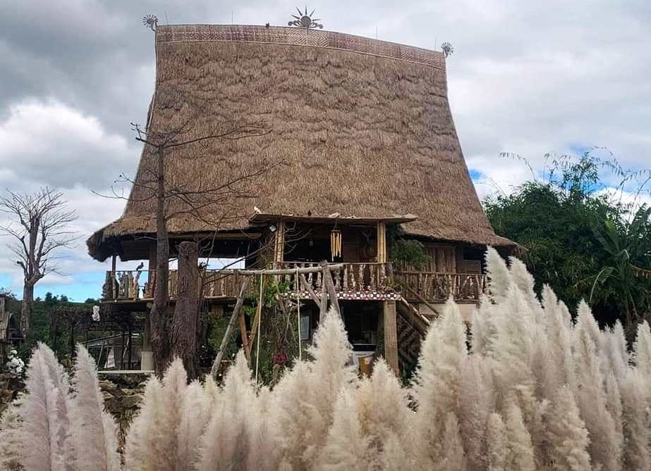 Một góc làng du lịch Kon Trang Long Loi. Ảnh TA