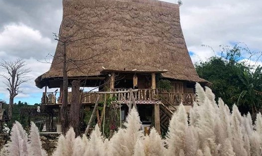 Một góc làng du lịch Kon Trang Long Loi. Ảnh TA