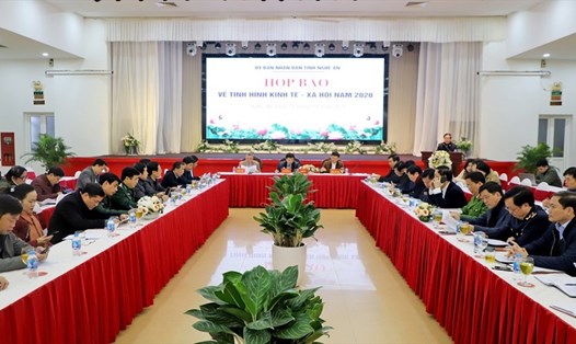 Tỉnh Nghệ An họp báo công bố tình hình kinh tế - xã hội năm 2020. Ảnh: PV