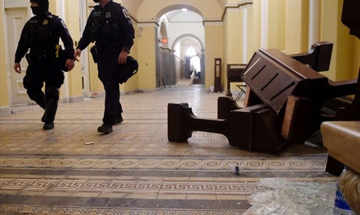 Thiệt hại bên trong toà nhà Quốc hội Mỹ sau bạo loạn hôm 6.1. Ảnh: AFP