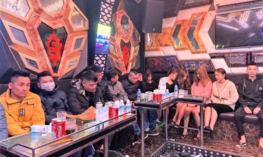 13 thanh niên nam, nữ mở tiệc ma túy trong quán karaoke. Ảnh Công an tỉnh Hải Dương