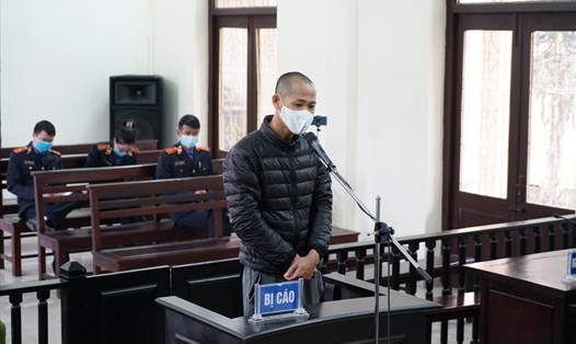 Bị cáo Lê Hoàng, đối tượng tự sản xuất pháo nổ bị Tòa án Nhân dân thành phố Uông Bí (Quảng Ninh) tuyên án 30 tháng tù giam. Ảnh: CAQN