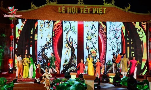 Lễ hội Tết Việt 2021 hứa hẹn sẽ thu hút nhiều du khách tham dự tại TPHCM. Ảnh: T. L.