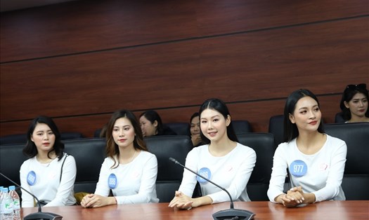 Các thí sinh lọt vào vòng chung kết cuộc thi 'Hoa khôi Sinh viên Việt Nam 2020"