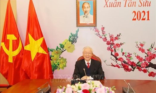 Tổng Bí thư, Chủ tịch Nước Nguyễn Phú Trọng điện đàm trực tiếp với Tổng Bí thư Lào Thongloun Sisoulith. Ảnh: TTXVN