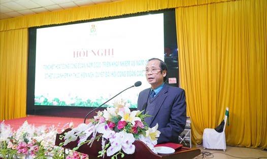 Đồng chí Phú Văn Lĩnh - Chủ tịch Công đoàn ngành NNPTNT Nghệ An phát biểu khai mạc Hội nghị. Ảnh: Quang Đại